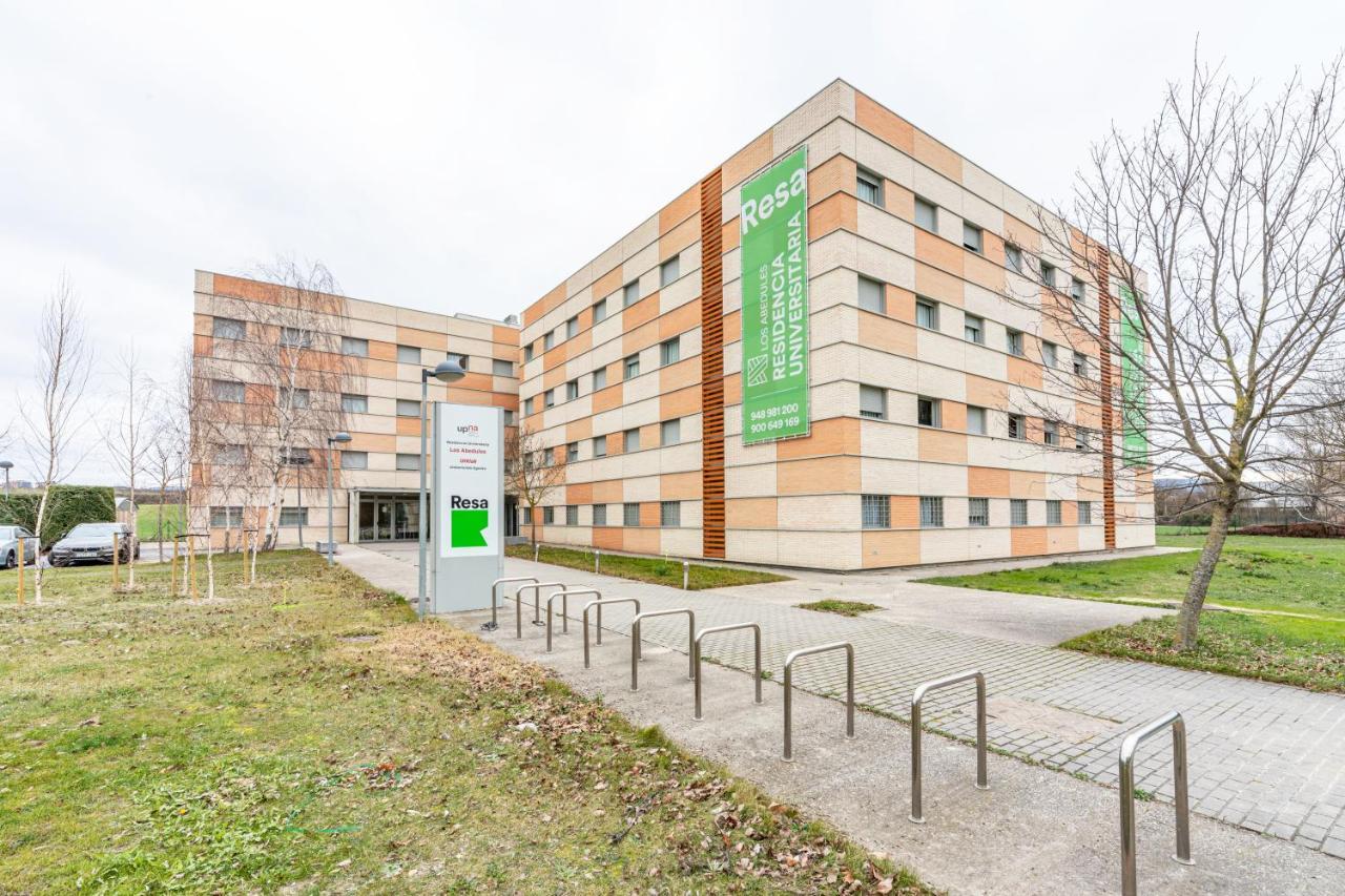 Residencia Universitaria Resa Los Abedules Pamplona Ngoại thất bức ảnh