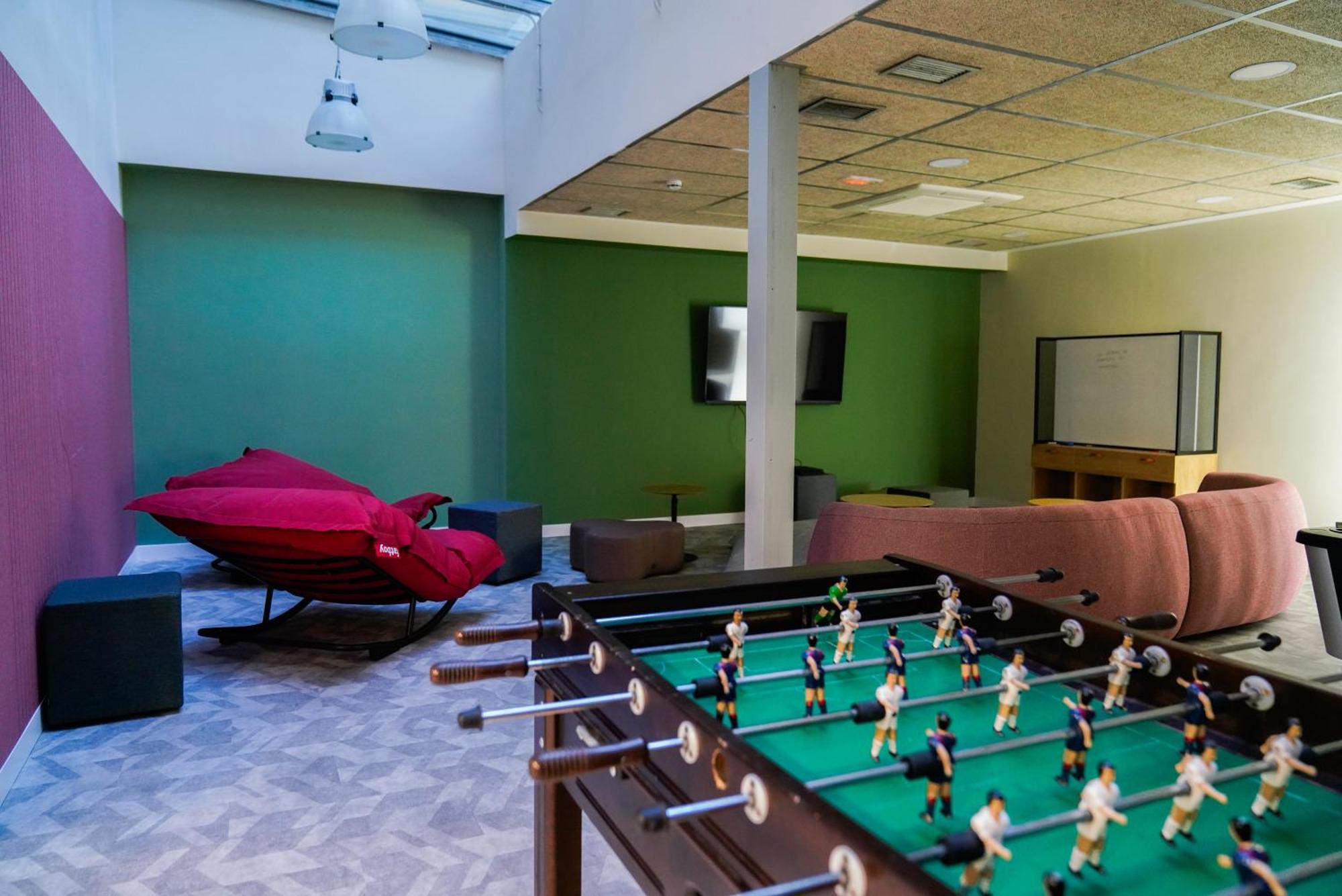 Residencia Universitaria Resa Los Abedules Pamplona Ngoại thất bức ảnh